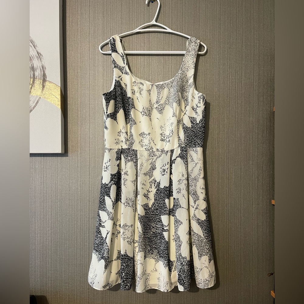 Le Chateu Dress